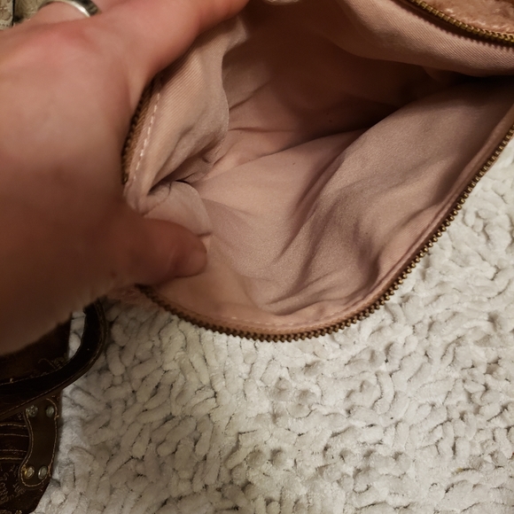 Pink sheep fur purse - Picture 4 of 6